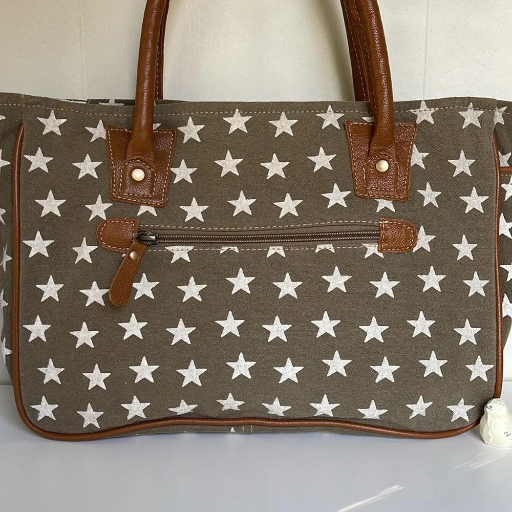 Myra Bag Shoulder Bag